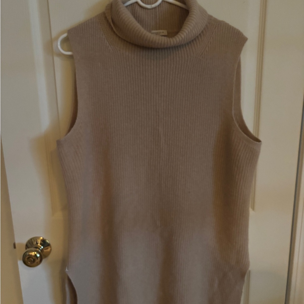 Lafayette 148 Sleeveless Tan Turtleneck Sweater